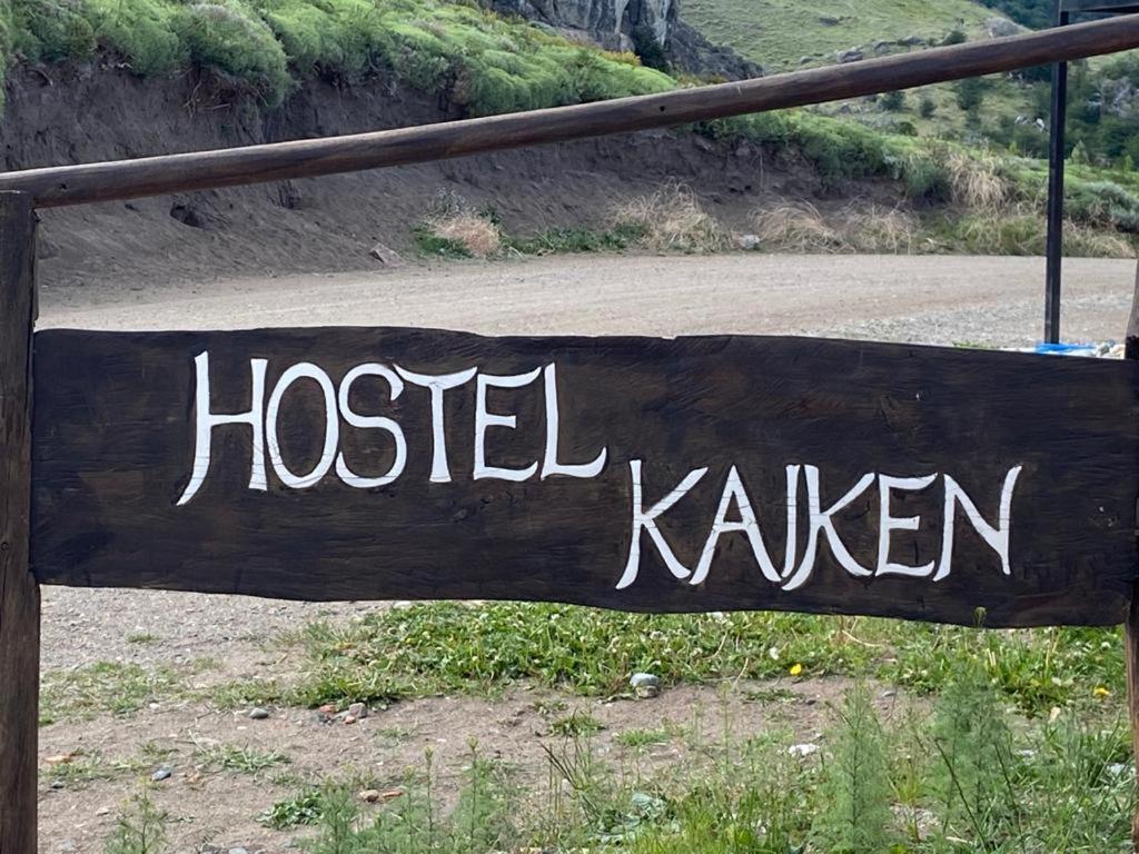 Kaiken - Hostel & Departamentos El Chaltén Zewnętrze zdjęcie